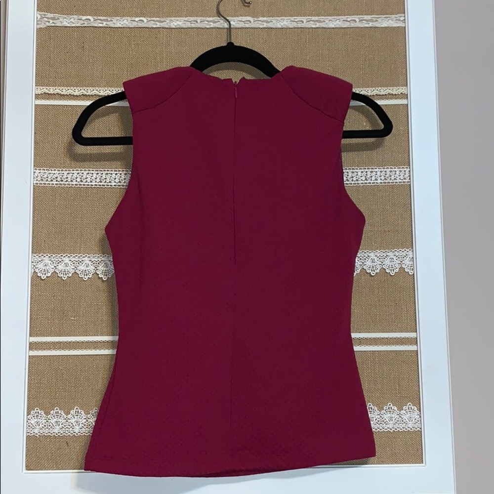 Chic structured top - Picture 4 of 4